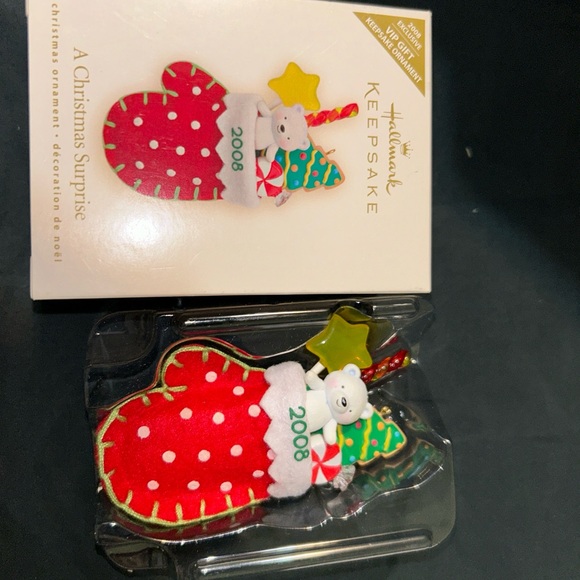 2008 Hallmark A Christmas Surprise VIP Keepsake & 2011 VIP Welcome Christmas! - Picture 2 of 5